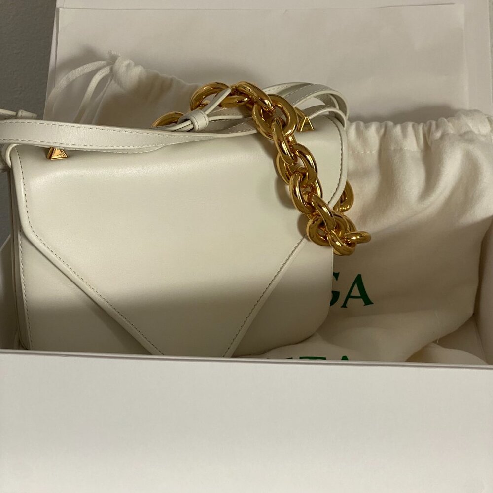 Bottega Veneta "The Mount" Bag - Picture 4 of 12